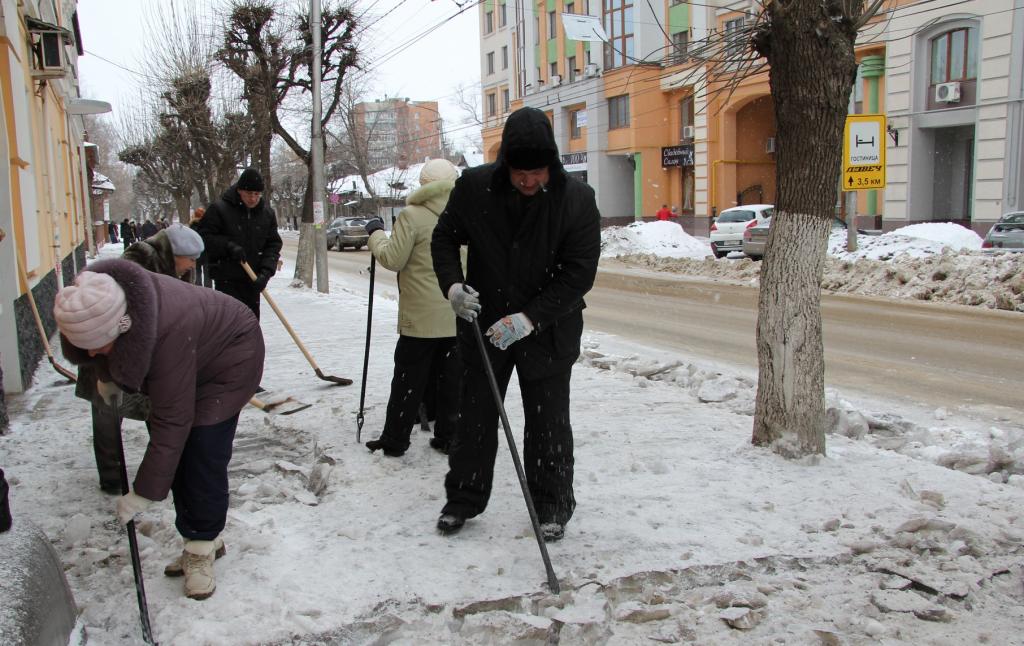 Труд март